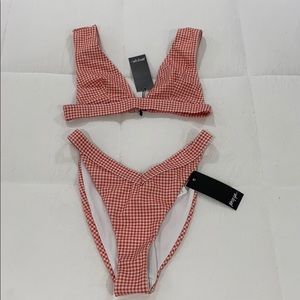 BRAND NEW high-waisted gingham bikini